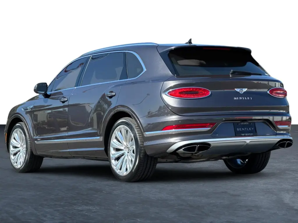 Image for 2023 Bentayga EWB Azure V8 at position 3