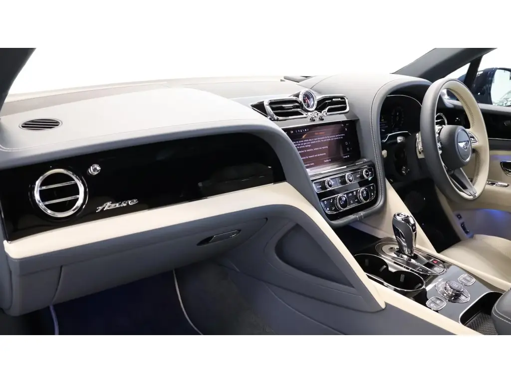 Image for 2025 Bentayga EWB Azure V8 at position 2