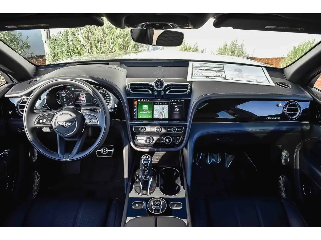 Image for 2025 Bentayga EWB Azure V8 at position 4