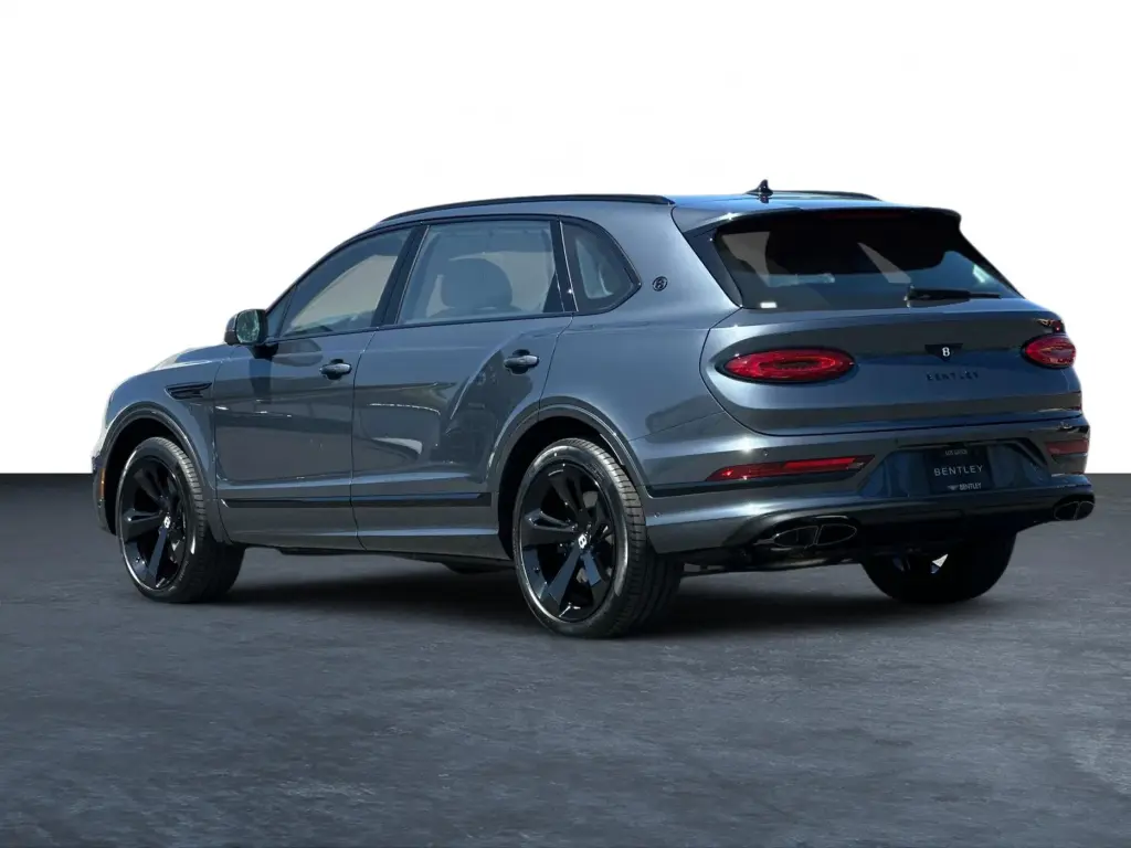 Image for 2026 Bentayga EWB V8 at position 3