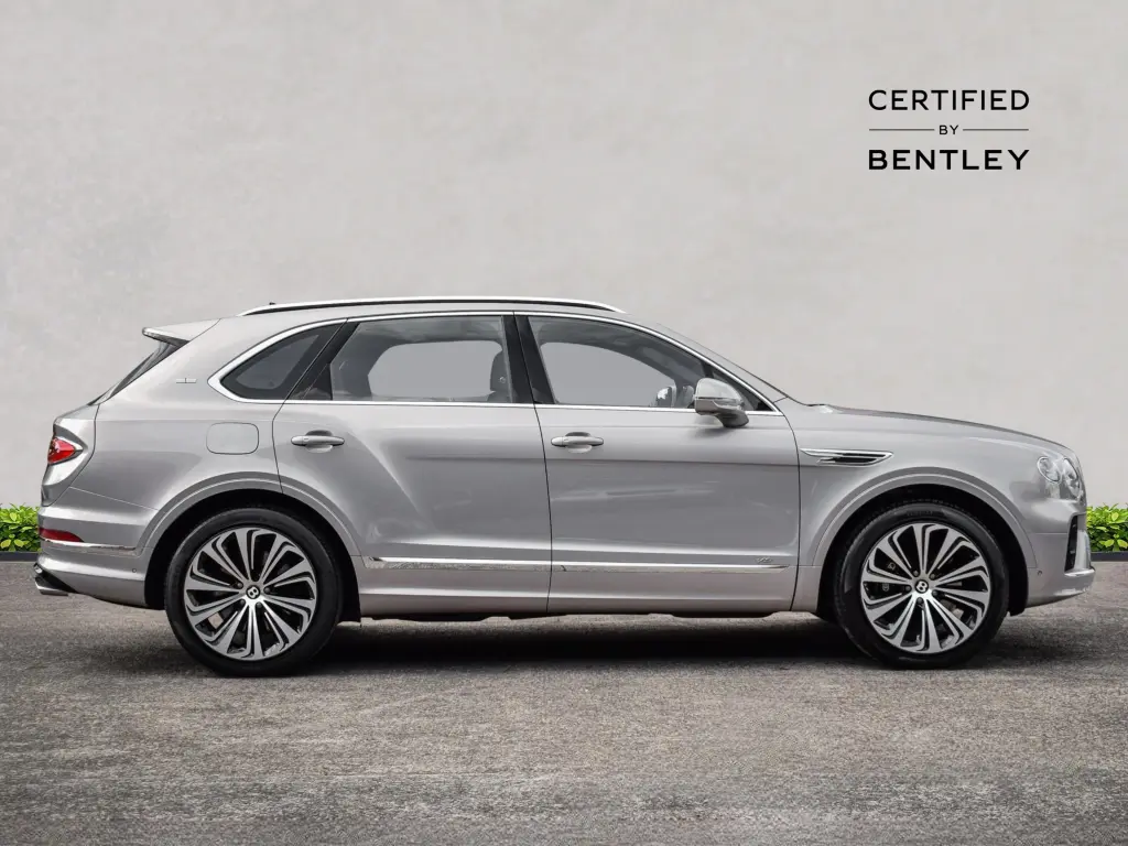 Image for 2021 Bentayga First Edition V8 at position 5