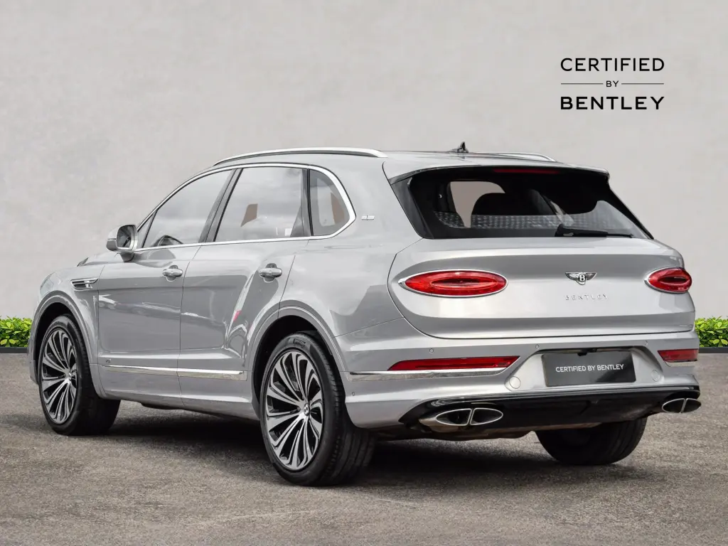 Image for 2021 Bentayga First Edition V8 at position 3