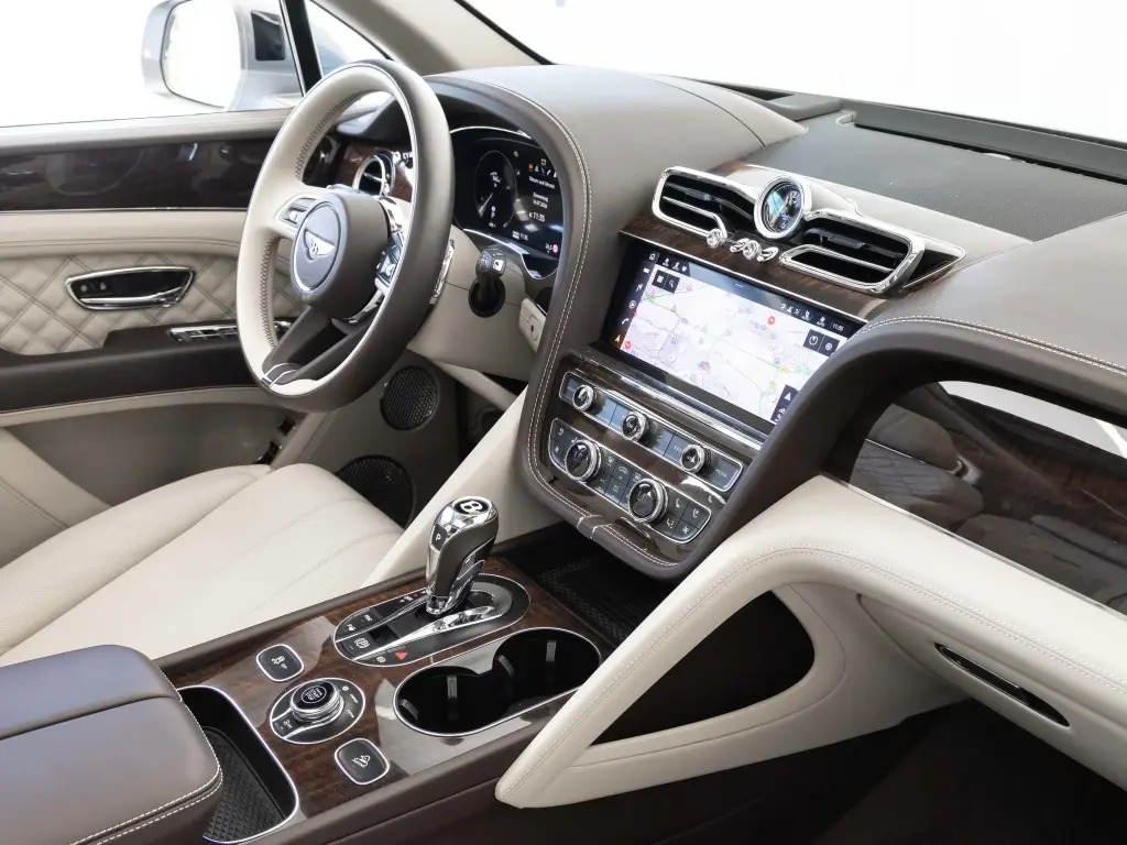 2021 Bentayga First Edition V8 vehicle image