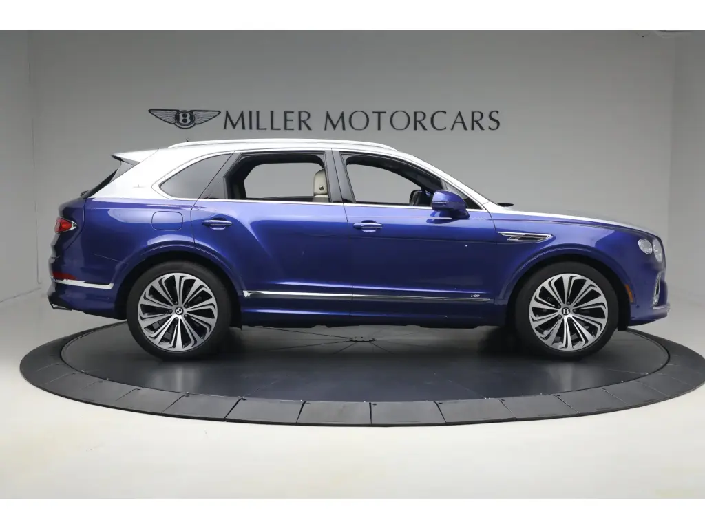 Image for 2022 Bentayga First Edition V8 at position 5