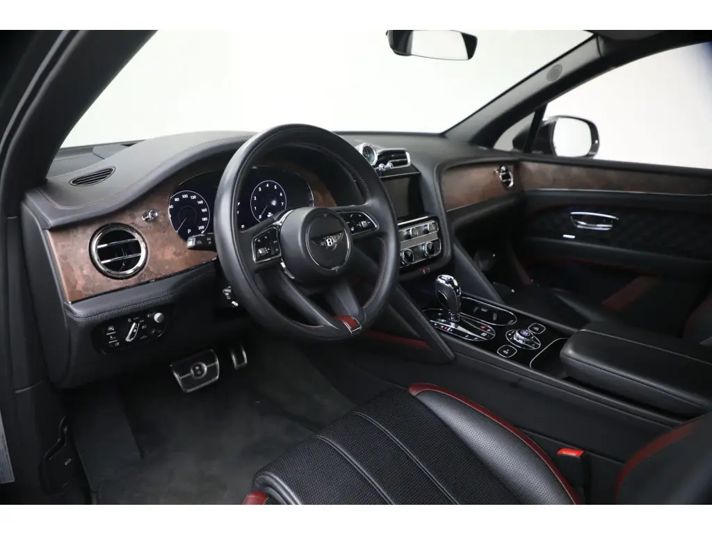 Image for 2022 Bentayga First Edition V8 at position 4