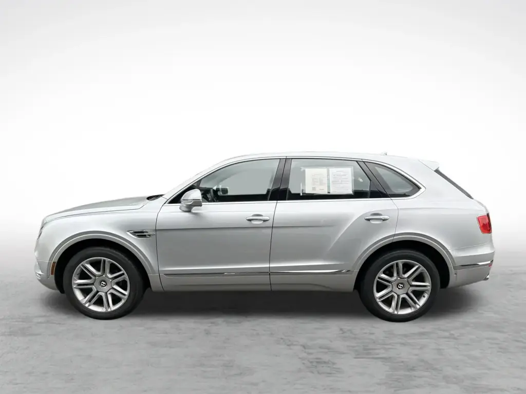 Image for 2018 Bentayga Onyx W12 at position 5