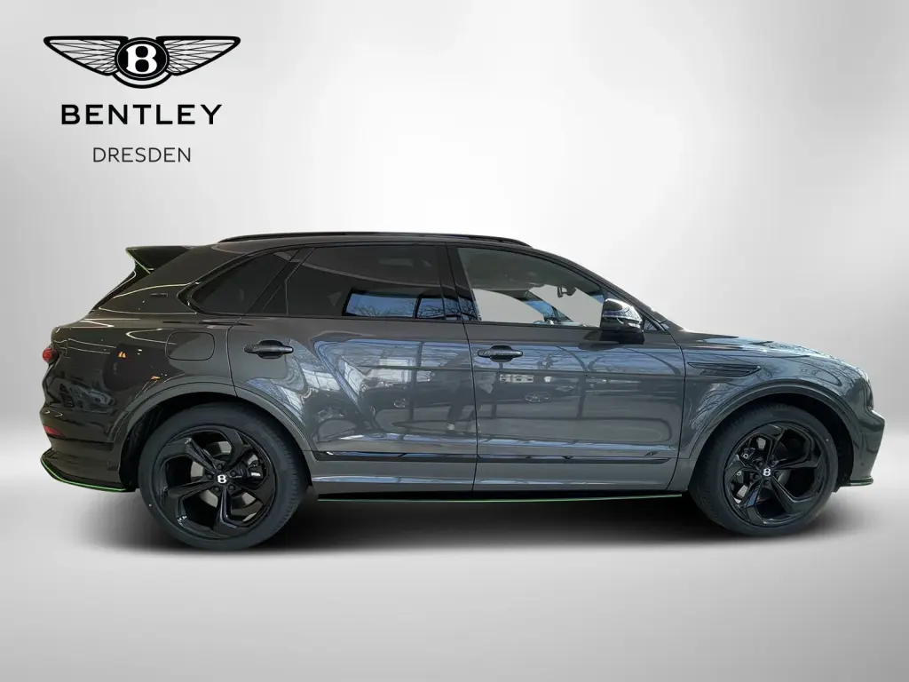 Image for 2025 Bentayga S Black Edition V8 at position 5