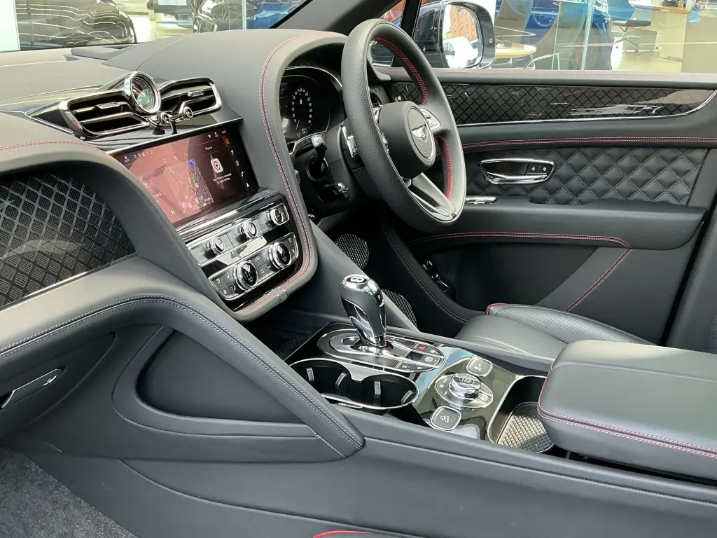 Image for 2025 Bentayga S Black Edition V8 at position 2