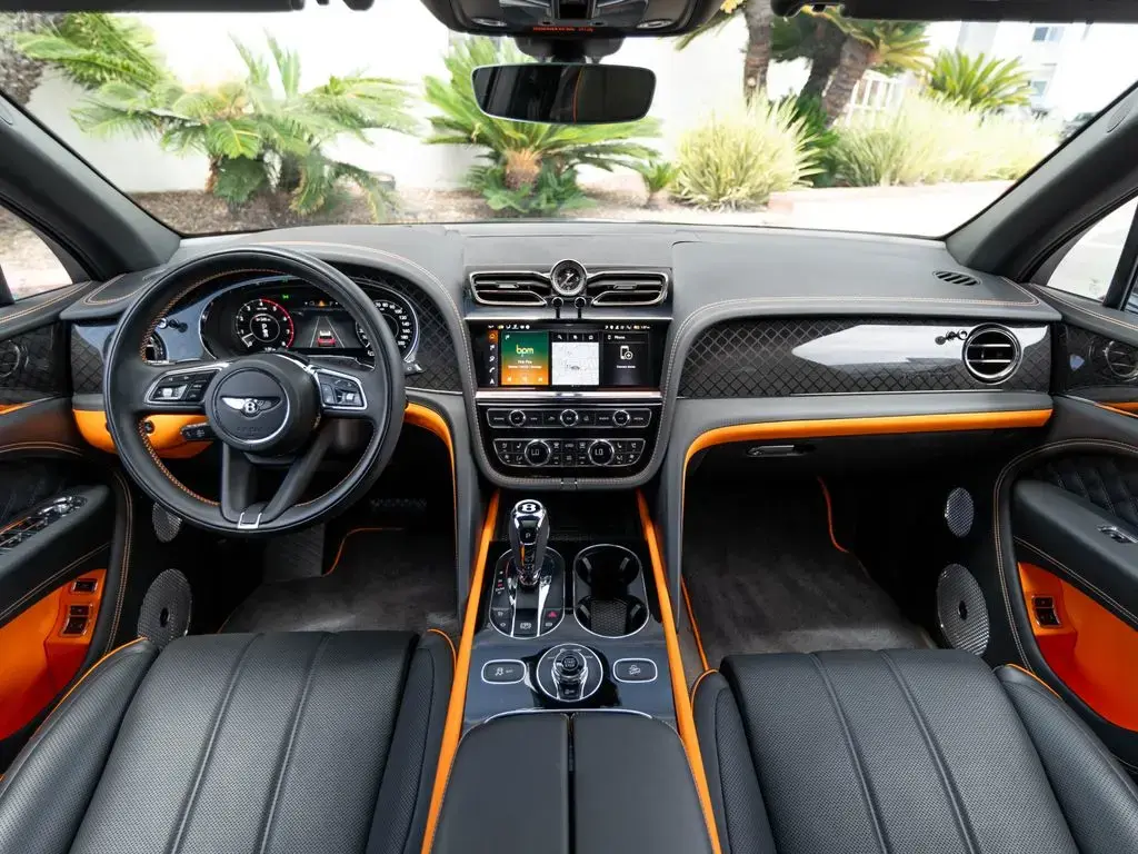 Image for 2025 Bentayga S Black Edition V8 at position 4