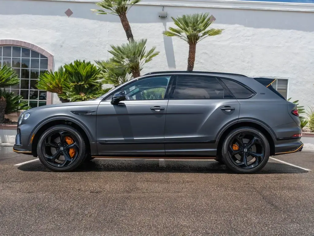 Image for 2025 Bentayga S Black Edition V8 at position 5