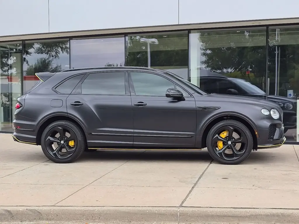Image for 2025 Bentayga S Black Edition V8 at position 5