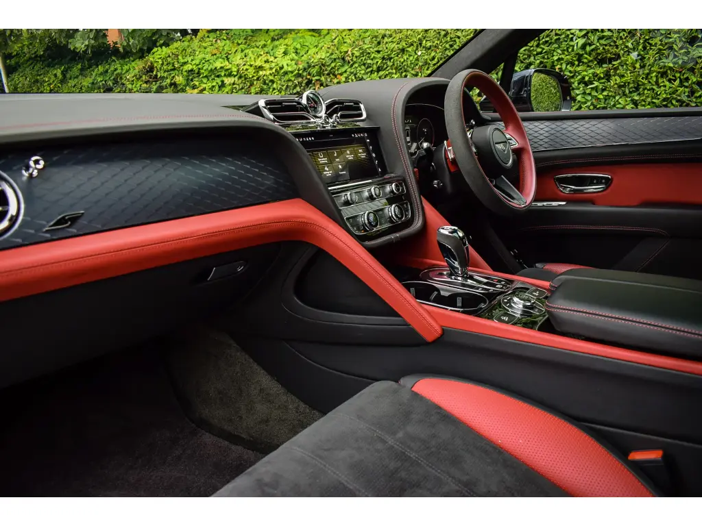 Image for 2022 Bentayga S V8 at position 2