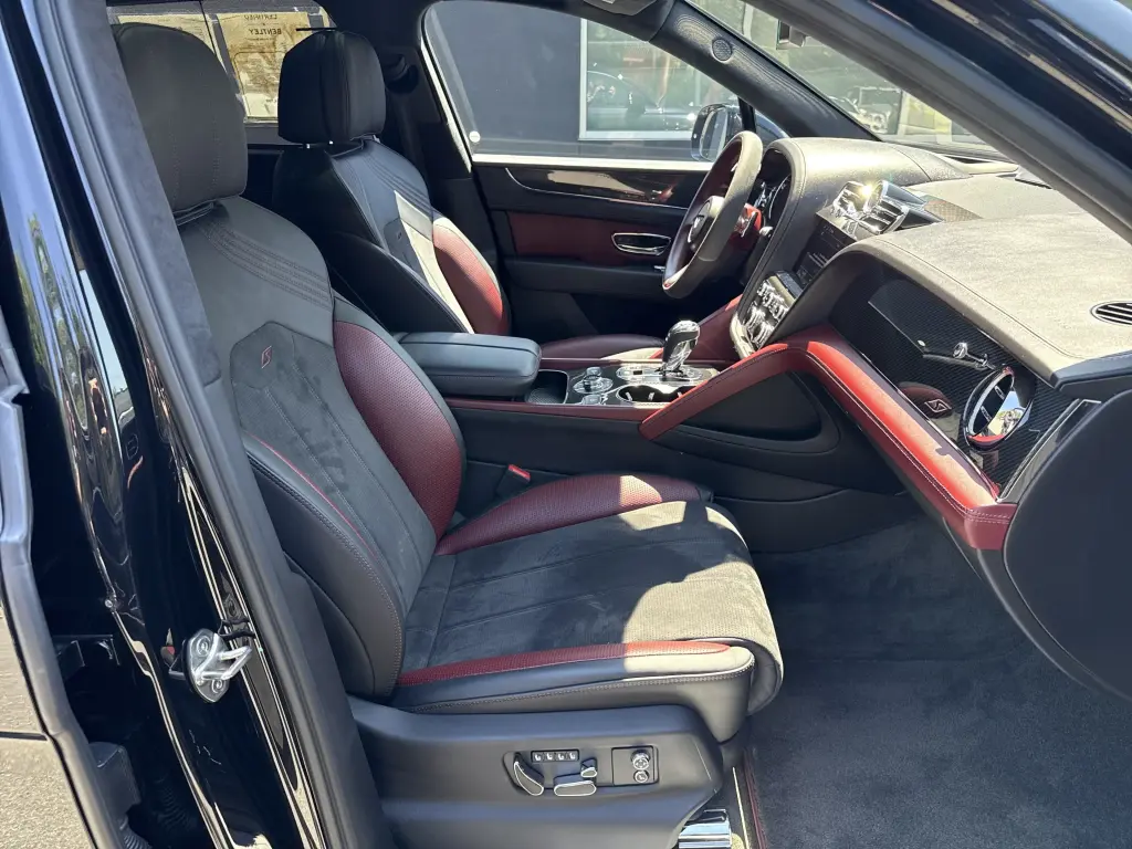 Image for 2022 Bentayga S V8 at position 2