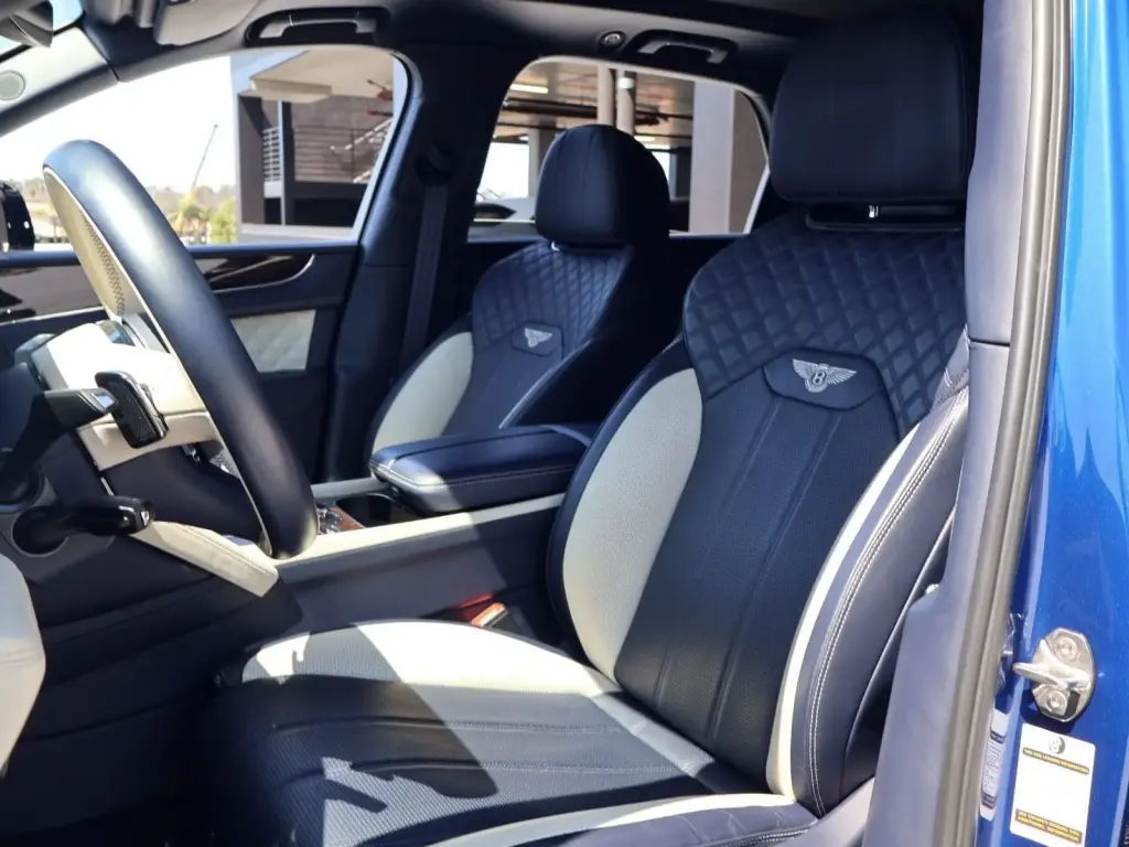 Image for 2022 Bentayga S V8 at position 2