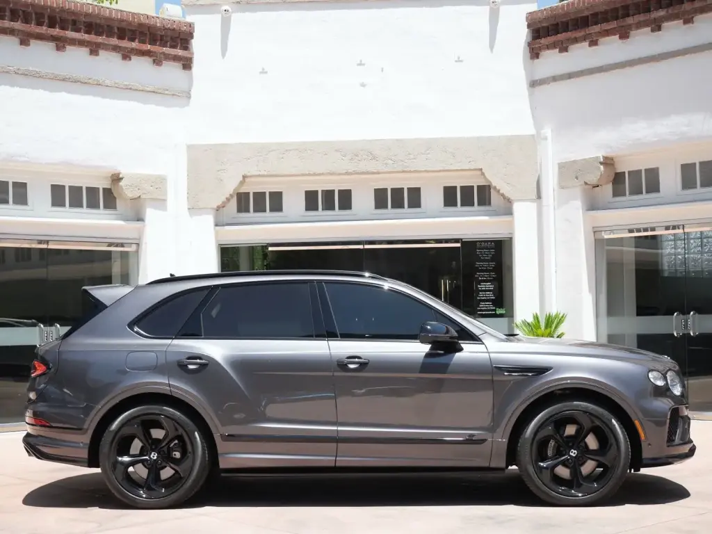 Image for 2022 Bentayga S V8 at position 5