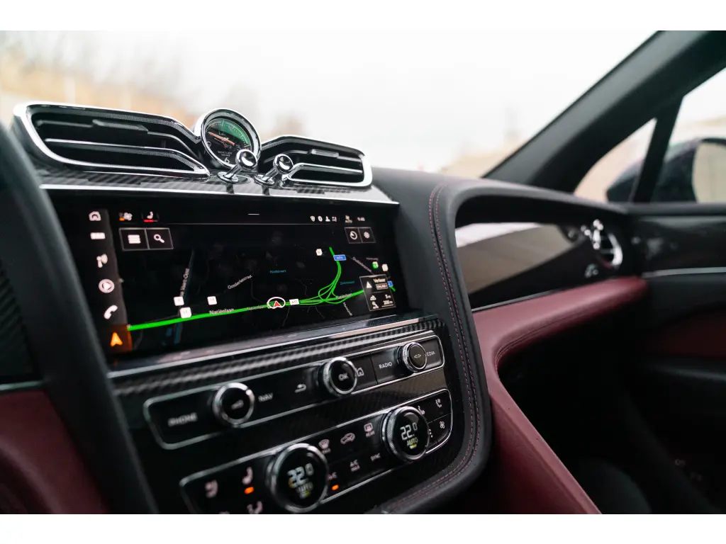 Image for 2023 Bentayga S V8 at position 2