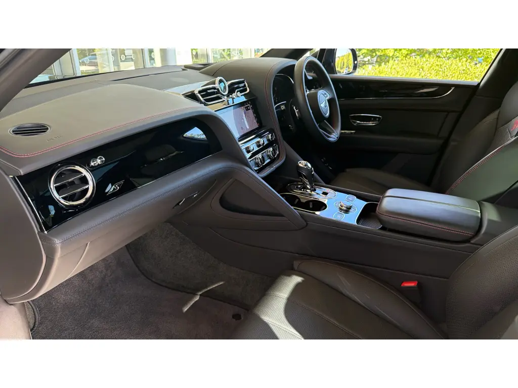 Image for 2023 Bentayga S V8 at position 2