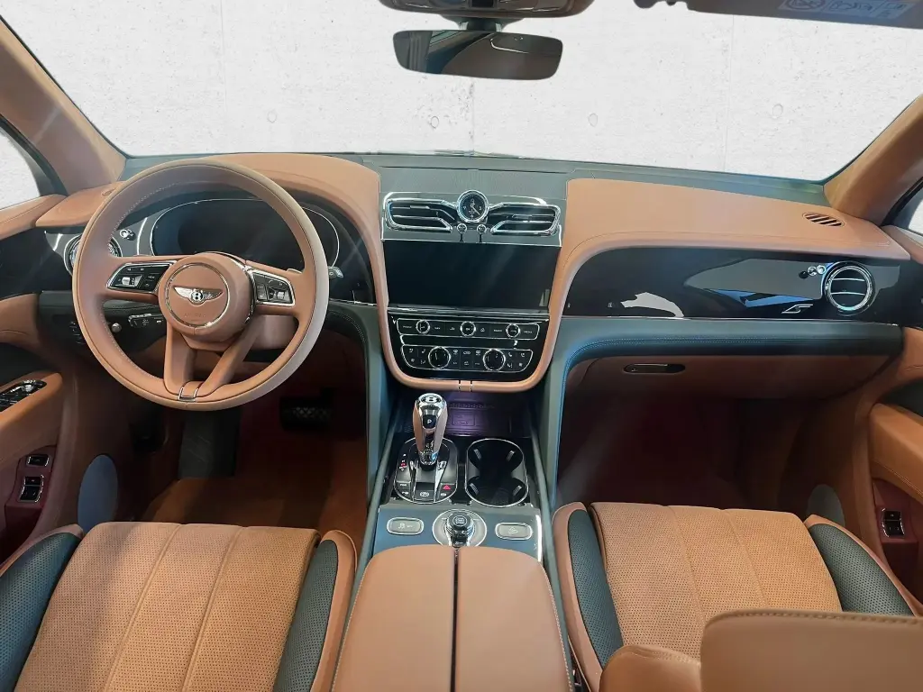 Image for 2023 Bentayga S V8 at position 4