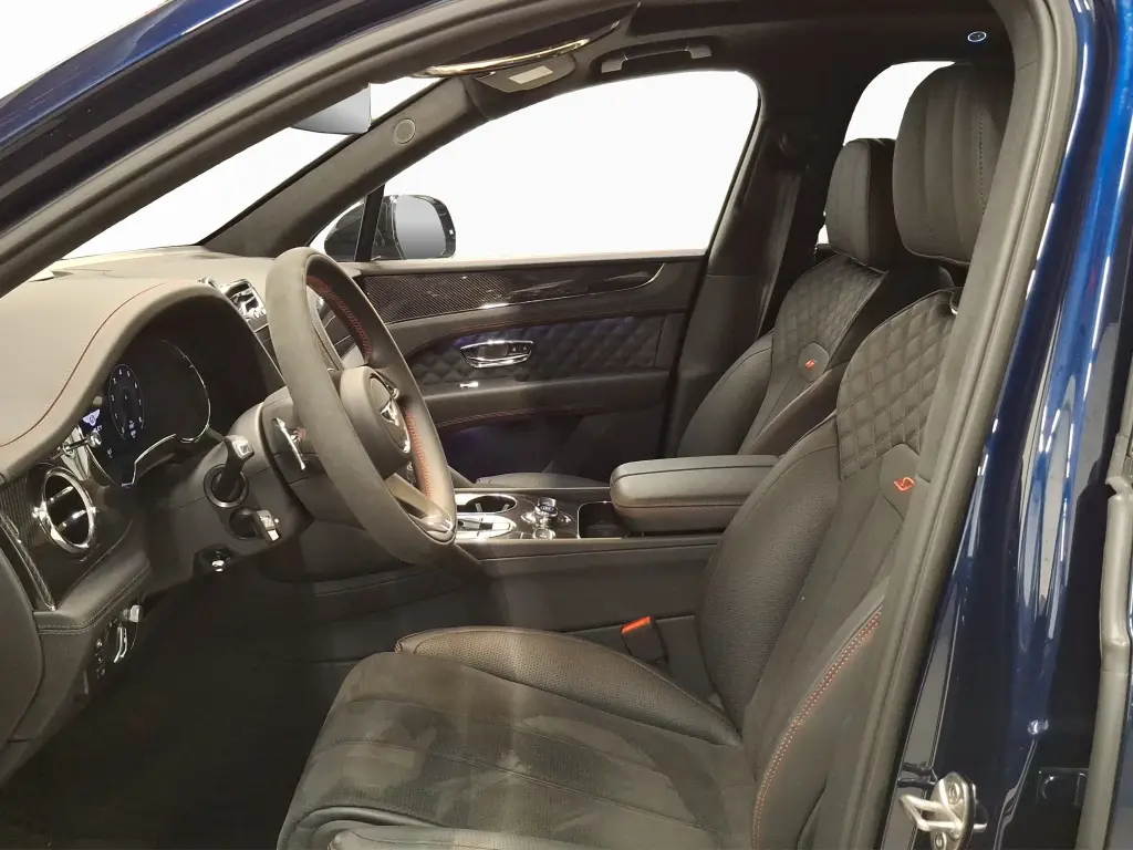 Image for 2023 Bentayga S V8 at position 2