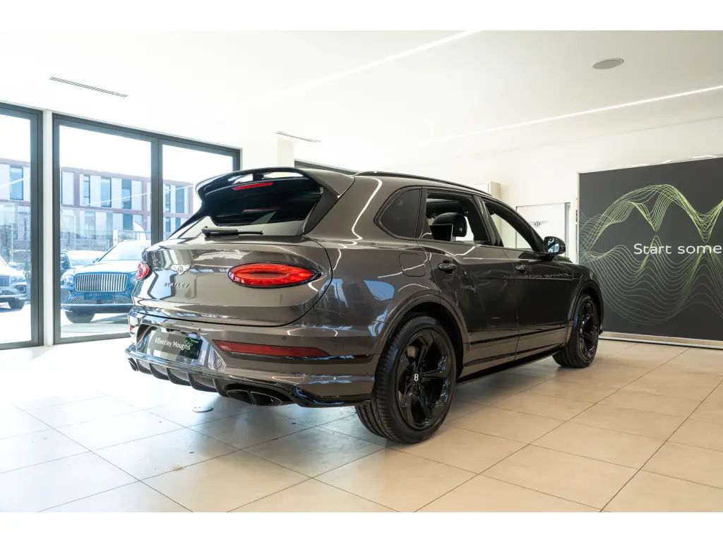 Image for 2023 Bentayga S V8 at position 3