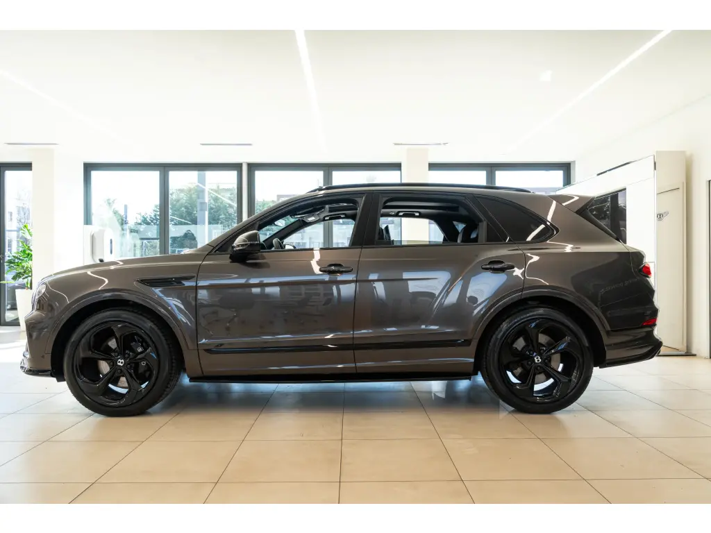 Image for 2023 Bentayga S V8 at position 5