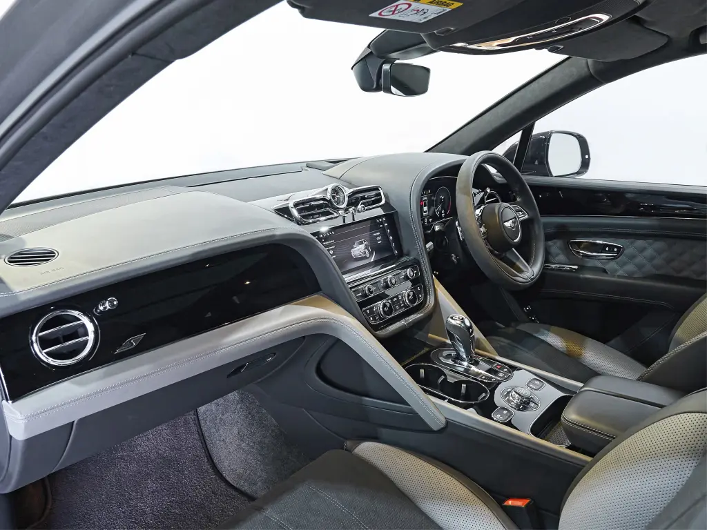 Image for 2023 Bentayga S V8 at position 2