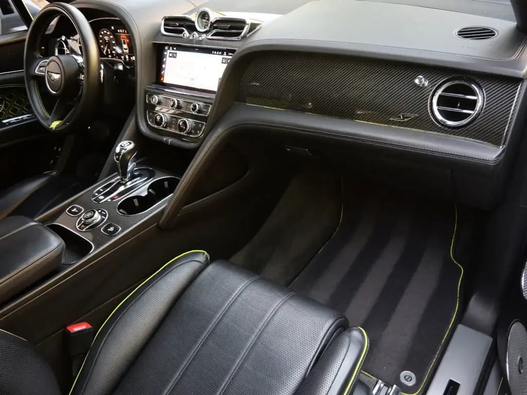 Image for 2023 Bentayga S V8 at position 2
