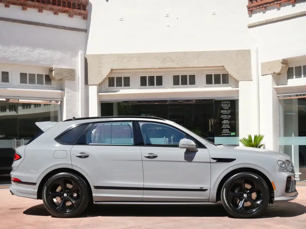 Image for 2023 Bentayga S V8 at position 5