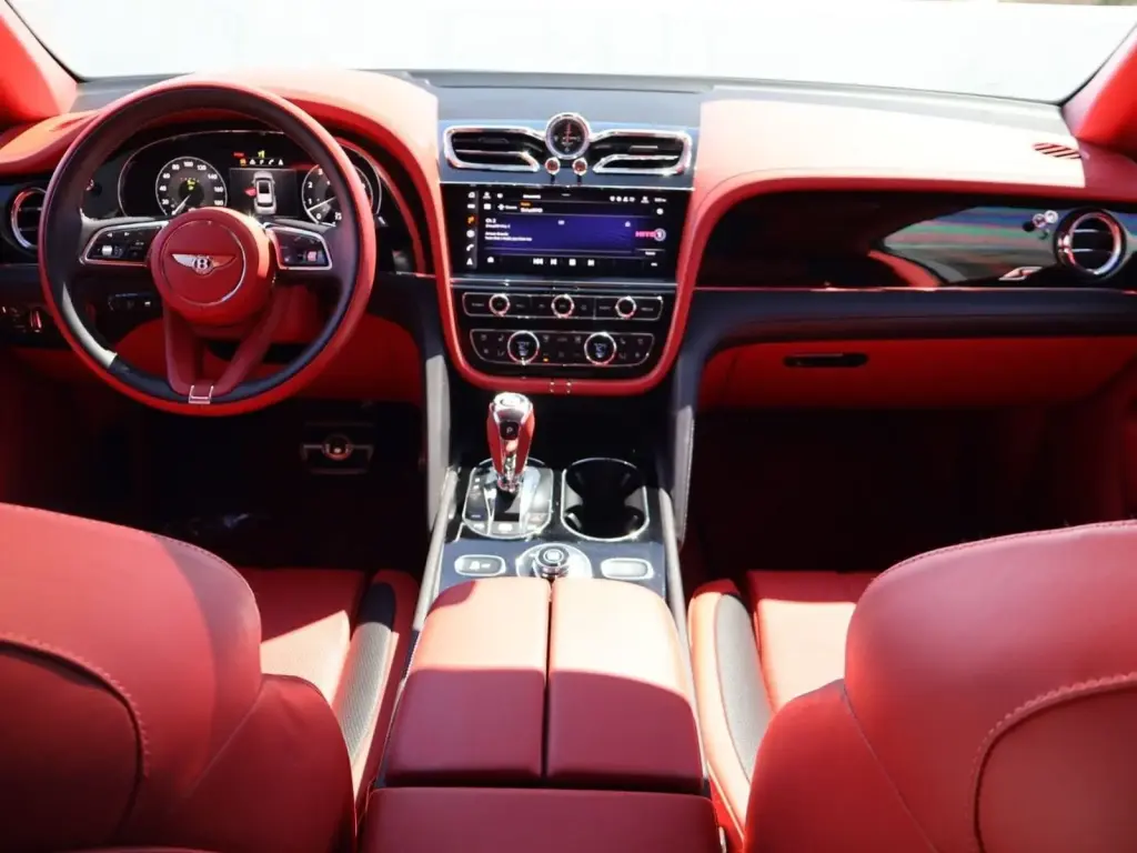 Image for 2023 Bentayga S V8 at position 4