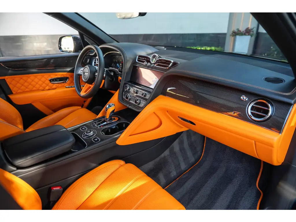 Image for 2023 Bentayga S V8 at position 2