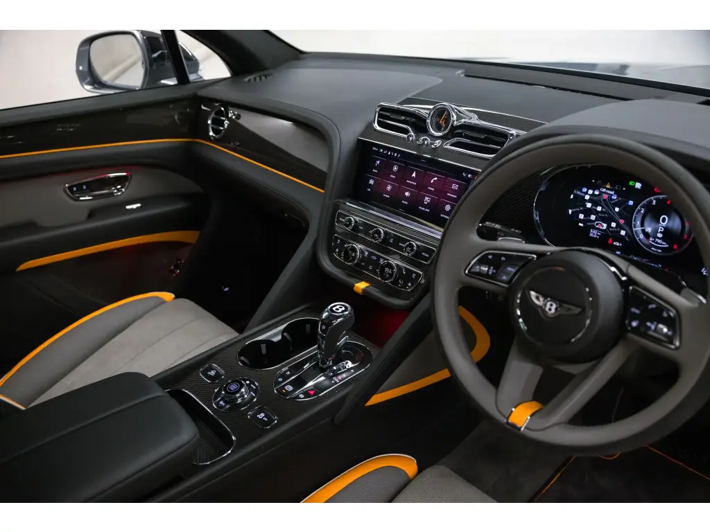 Image for 2024 Bentayga S V8 at position 4