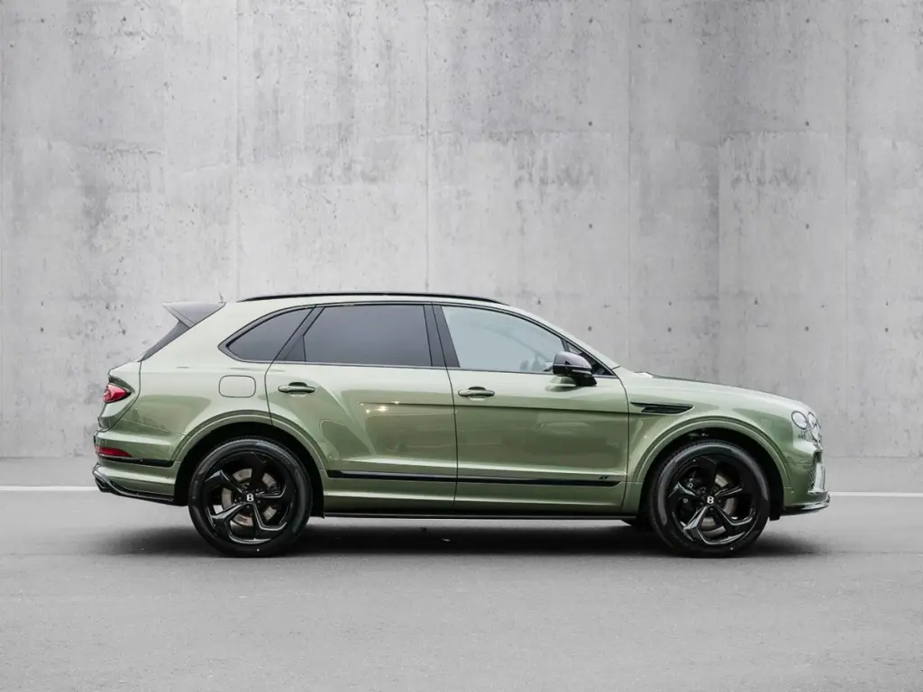Image for 2025 Bentayga S V8 at position 5