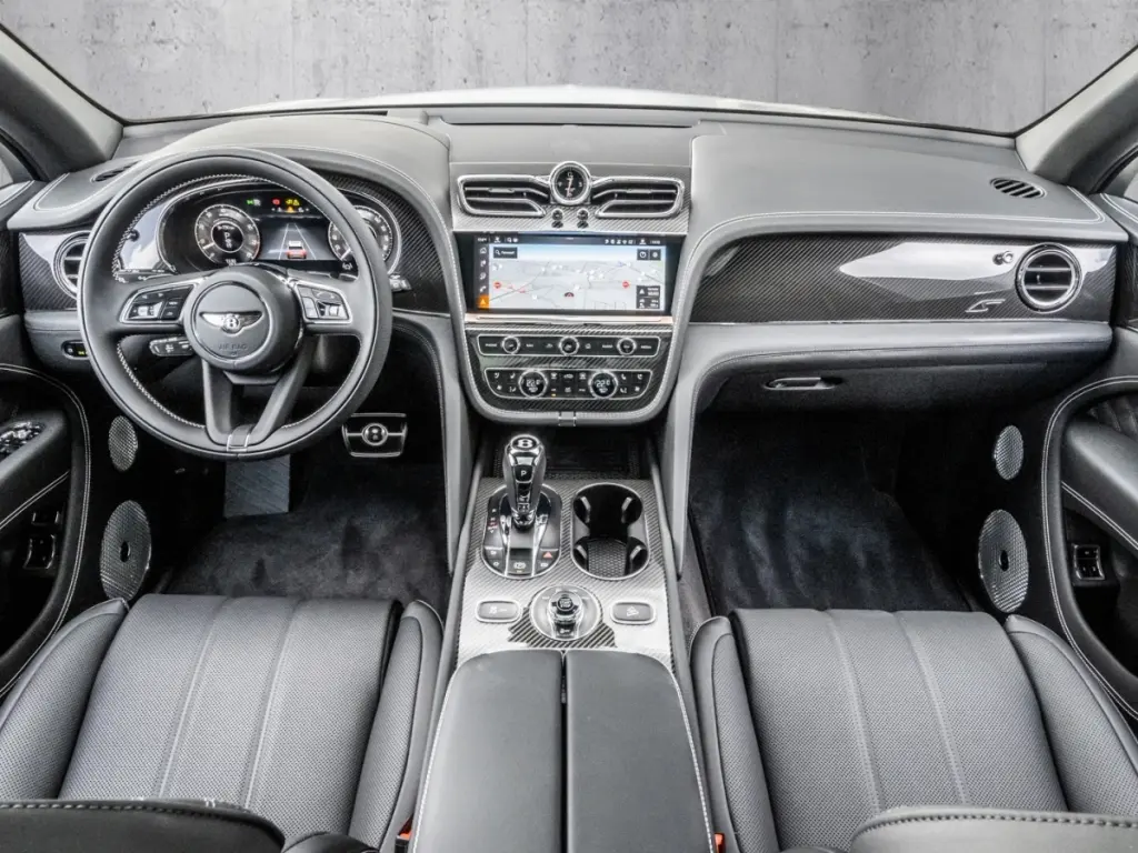 Image for 2025 Bentayga S V8 at position 4