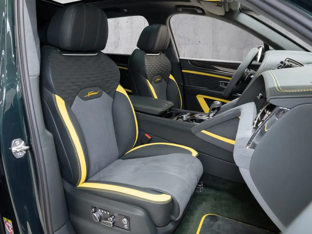 Image for 2026 Bentayga Speed V8 at position 2