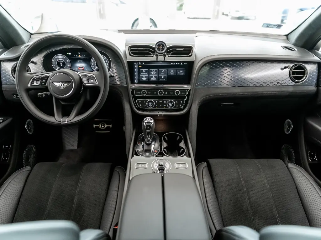 Image for 2026 Bentayga Speed V8 at position 4