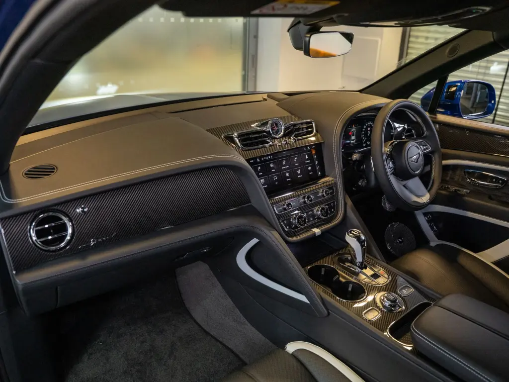 Image for 2026 Bentayga Speed V8 at position 2