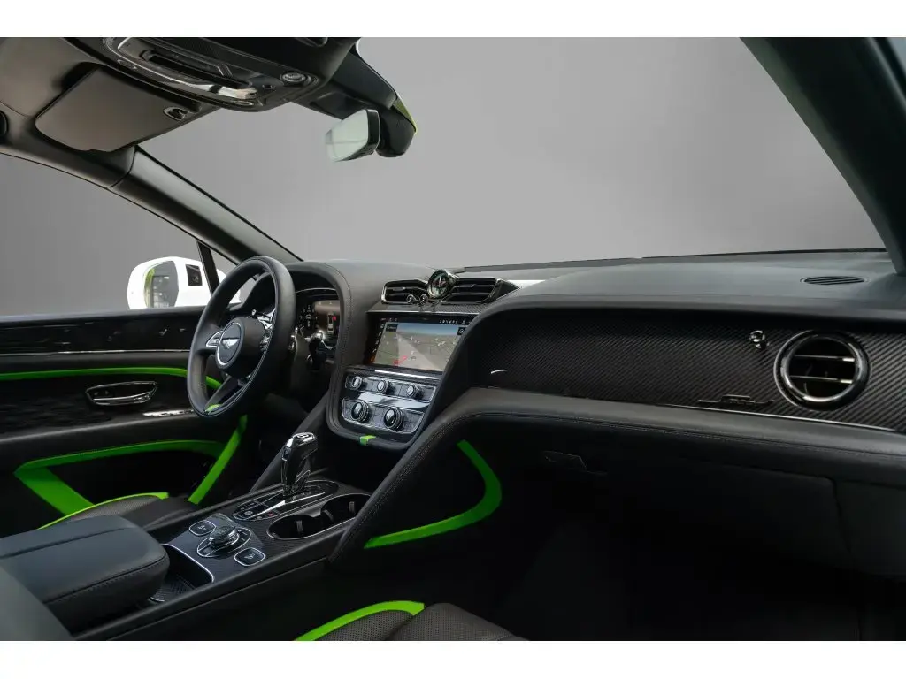 Image for 2026 Bentayga Speed V8 at position 2