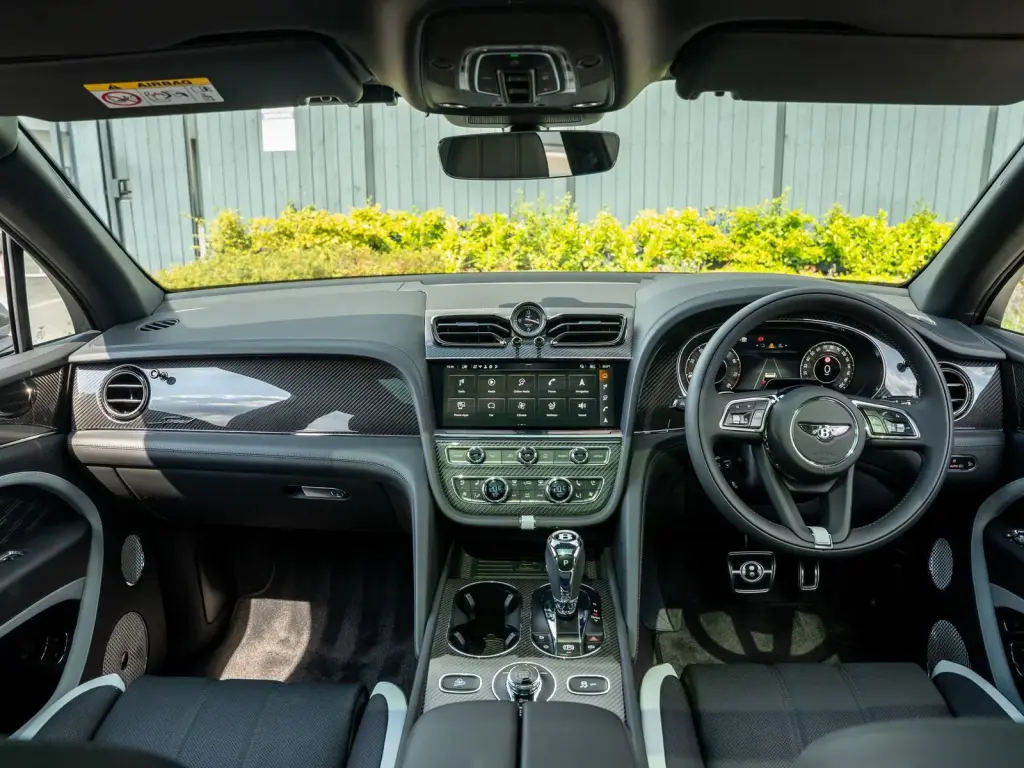 Image for 2026 Bentayga Speed V8 at position 4