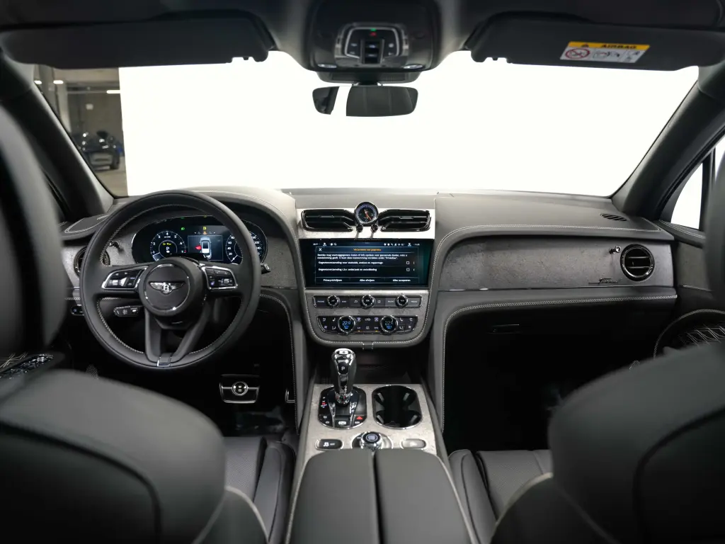 Image for 2026 Bentayga Speed V8 at position 4