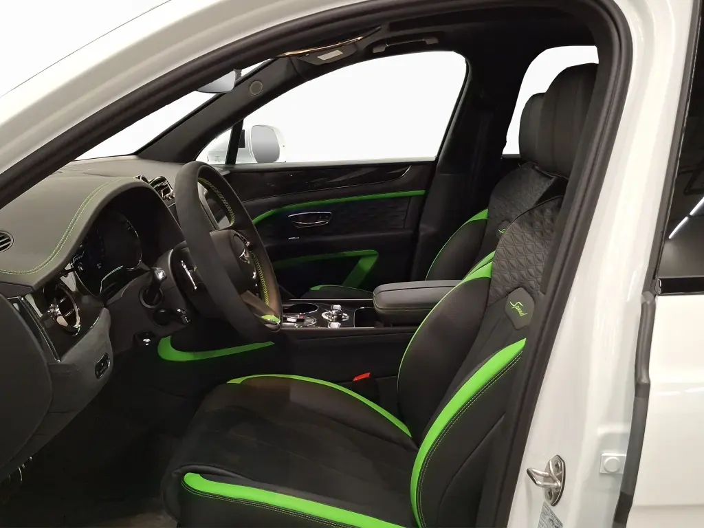 Image for 2026 Bentayga Speed V8 at position 2