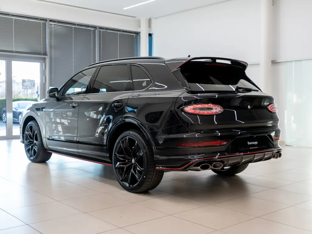 Image for 2026 Bentayga Speed V8 at position 3