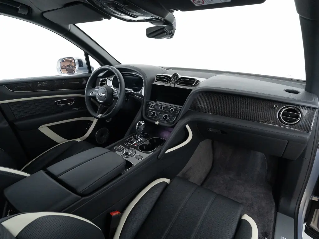 Image for 2026 Bentayga Speed V8 at position 2
