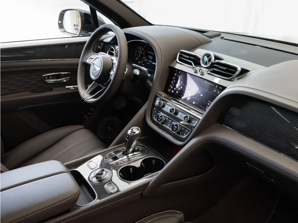 Image for 2026 Bentayga Speed V8 at position 2