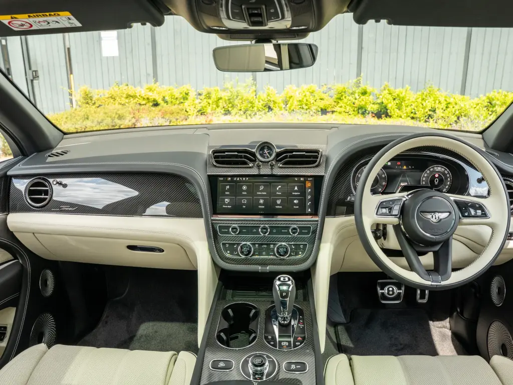Image for 2026 Bentayga Speed V8 at position 4