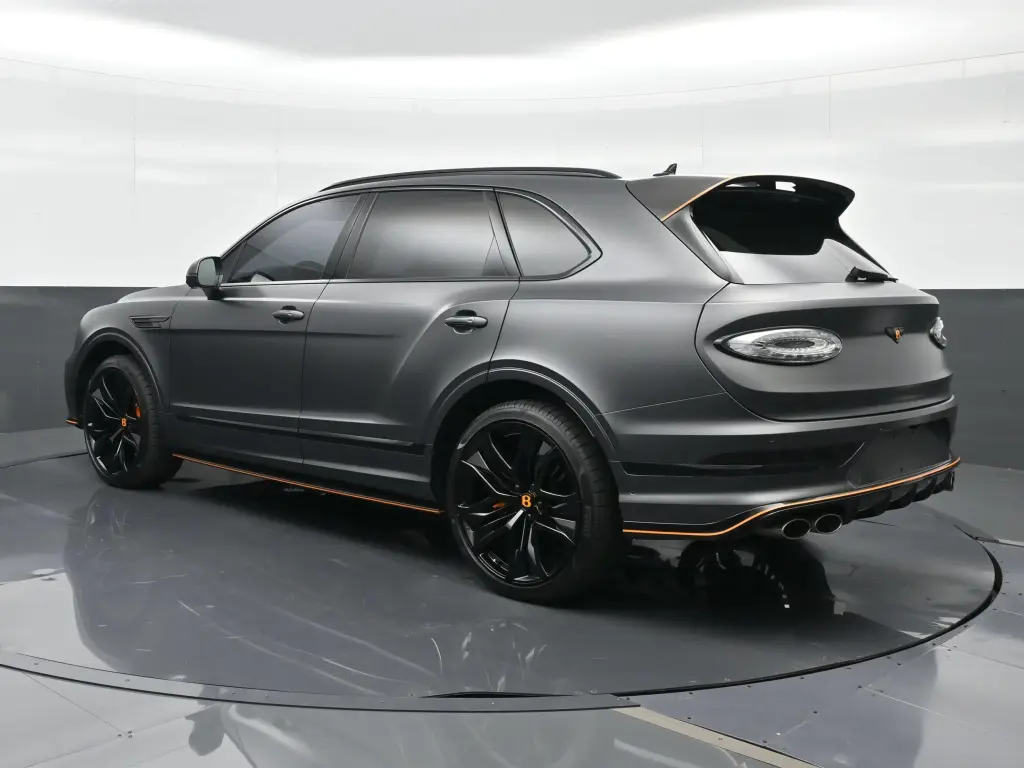 Image for 2026 Bentayga Speed V8 at position 3