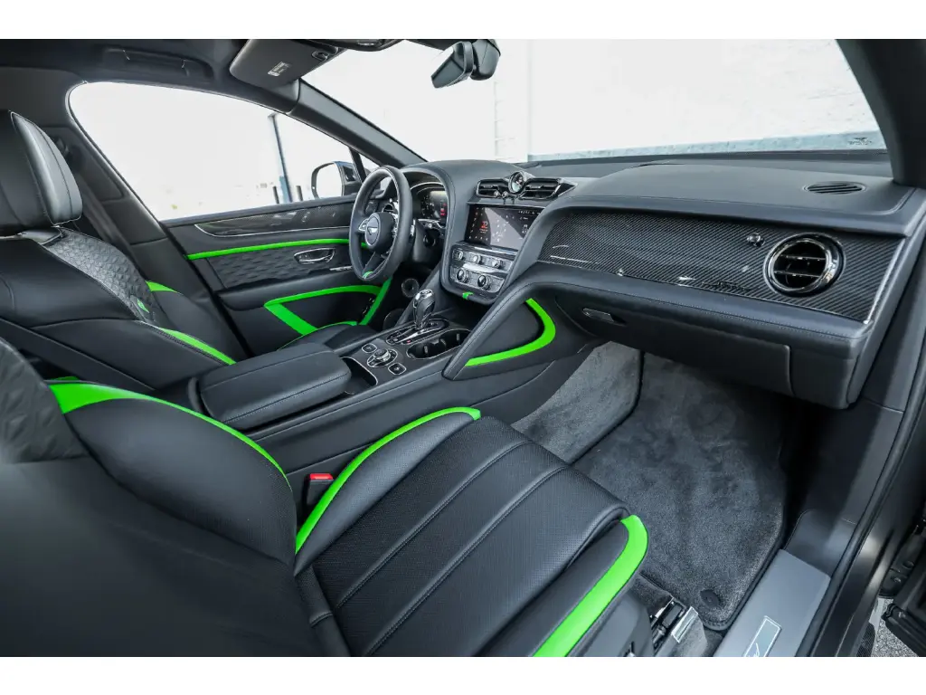 Image for 2026 Bentayga Speed V8 at position 2