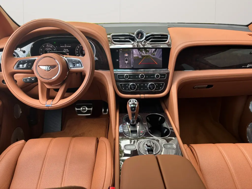 Image for 2027 Bentayga Speed V8 at position 4