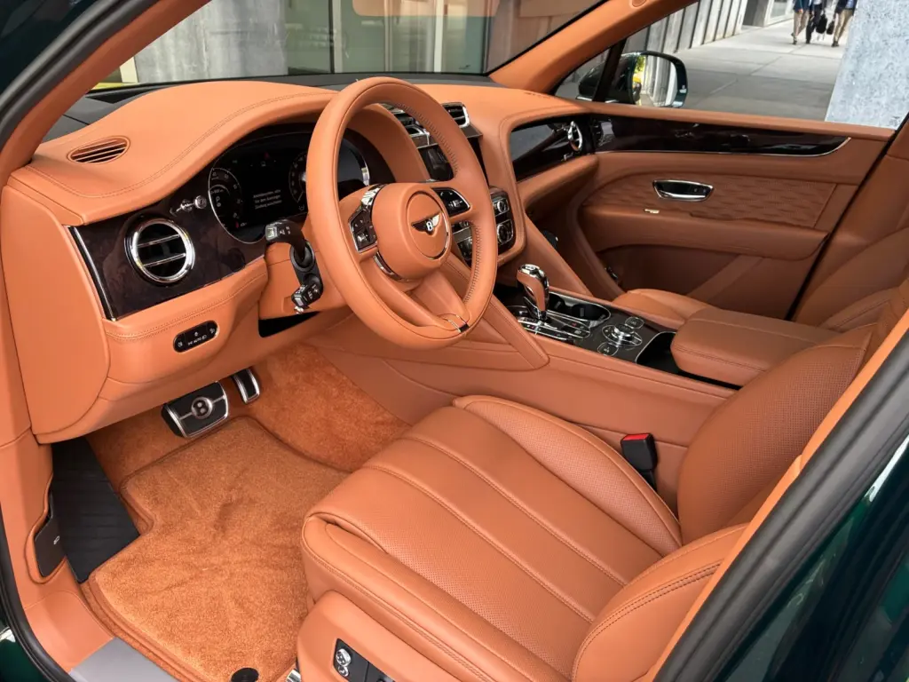 Image for 2027 Bentayga Speed V8 at position 2