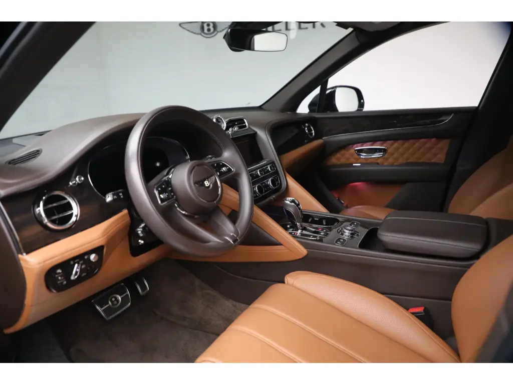 Image for 2021 Bentayga Speed W12 at position 4