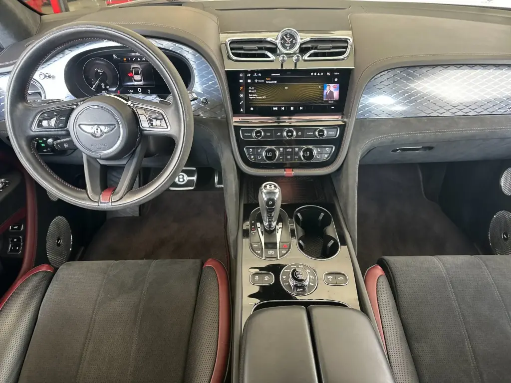 Image for 2022 Bentayga Speed W12 at position 4